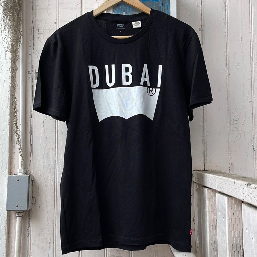 Levi’s Dubai T-shirt